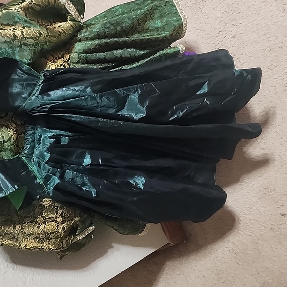 Houcs pocus ooc - Picture 3 of 4